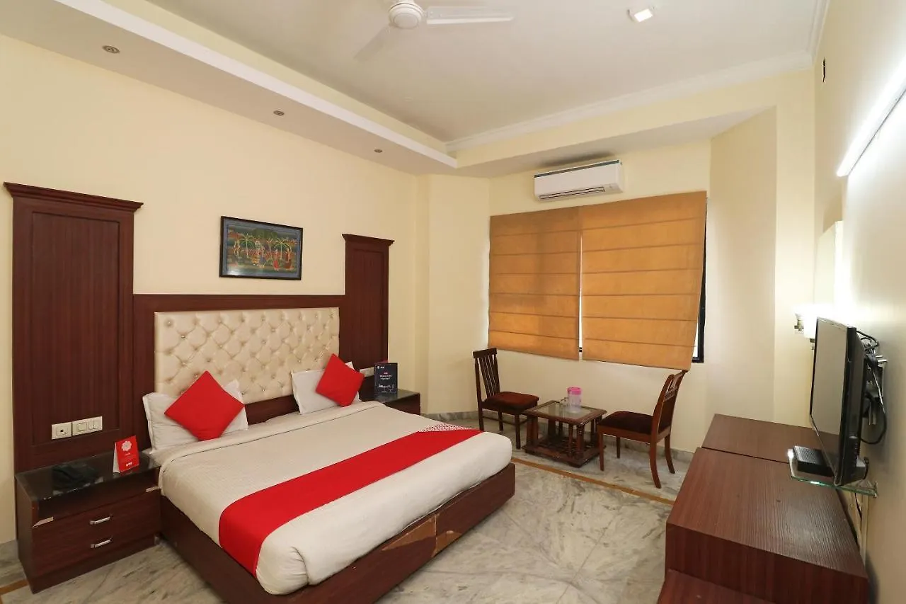 *** Hotel Oyo 26811 Moonlight Residency India